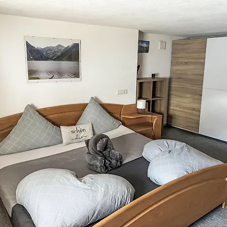 شقة Bergwiese Mit Balkon By Interhome *